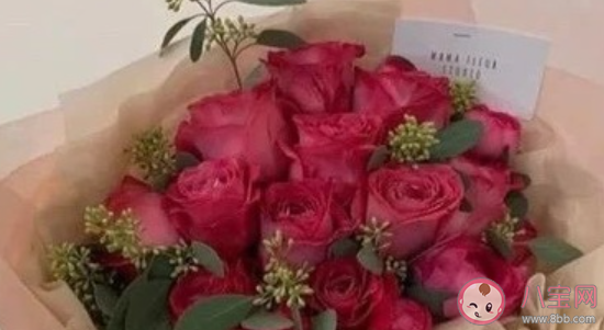 情人節甜蜜秀恩愛的文案 情人節暖心溫柔句子大全