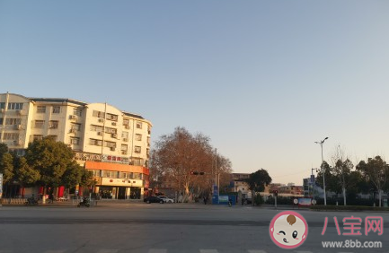 年輕人買房應該靠家里嗎 年輕人買房要不要向家里要錢 年輕人買房應該靠家里嗎 年輕人買房要不要向家里要錢