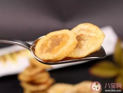 抹茶草莓雪花酥怎么做的 抹茶草莓雪花酥做法教程