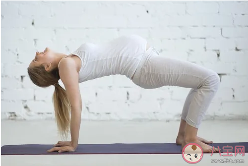 孕期堅持做瑜伽對自身和寶寶有什么好處 孕期瑜伽姿勢招式