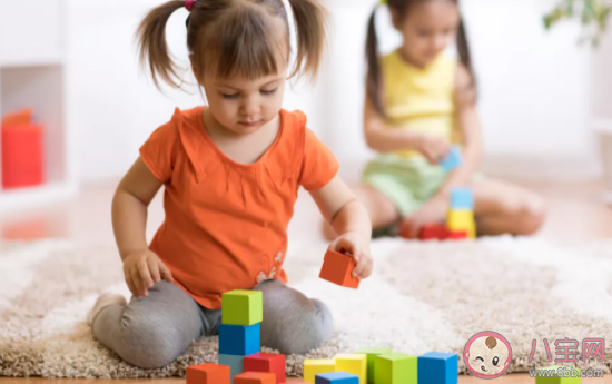 寶寶幼兒園不合群怎么辦 讓孩子成社交達(dá)人的小技巧