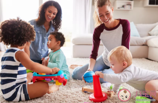 寶寶幼兒園不合群怎么辦 讓孩子成社交達(dá)人的小技巧 寶寶幼兒園不合群怎么辦 讓孩子成社交達(dá)人的小技巧