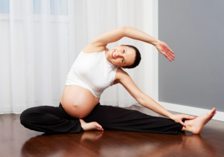 孕期堅持做瑜伽對自身和寶寶有什么好處 孕期瑜伽姿勢招式