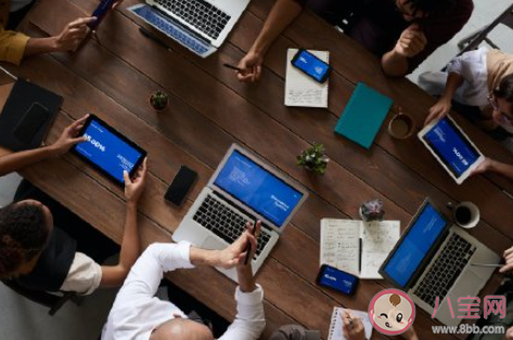 工作是服務老板還是自己 工作到底是為了什么