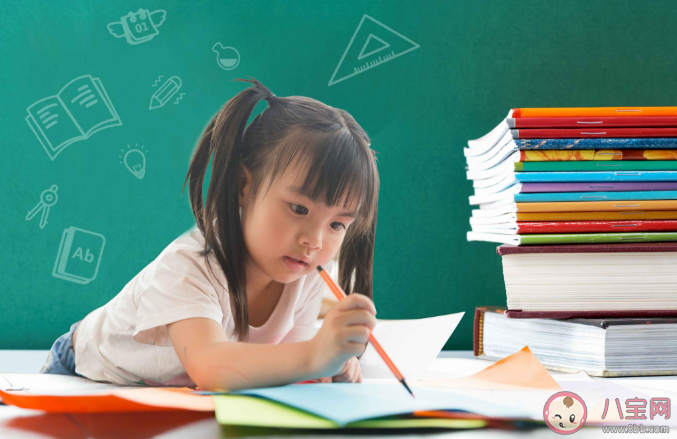 孩子越鼓勵越自卑是怎么回事 正確有效的鼓勵教育是怎樣的