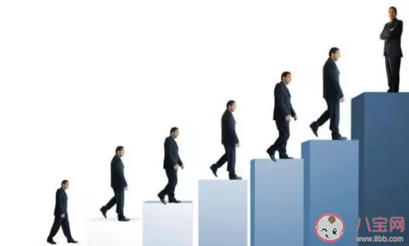 剛?cè)肼殘?chǎng)需要注意哪些職場(chǎng)規(guī)則 越早知道越好的職場(chǎng)潛規(guī)則