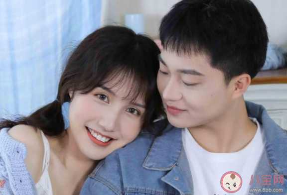 戀愛中AA制是應(yīng)該的嗎 如何看待戀愛中AA制 戀愛中AA制是應(yīng)該的嗎 如何看待戀愛中AA制