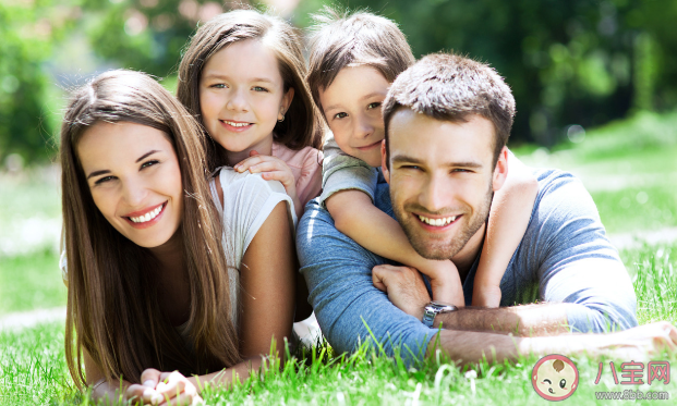 父母情商低會影響孩子嗎 哪些低情商行為會傷害孩子