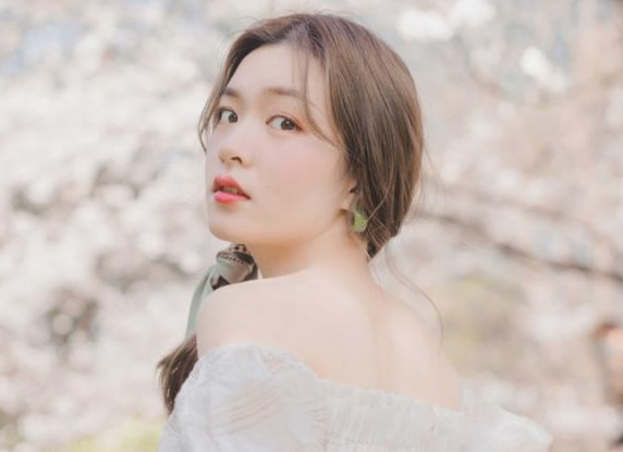 賞櫻穿什么顏色衣服好看 拍櫻花適宜穿的衣服推薦