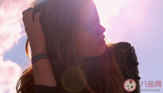 男女感情升溫的三個(gè)小細(xì)節(jié) 如何發(fā)掘戀人有出軌的跡象