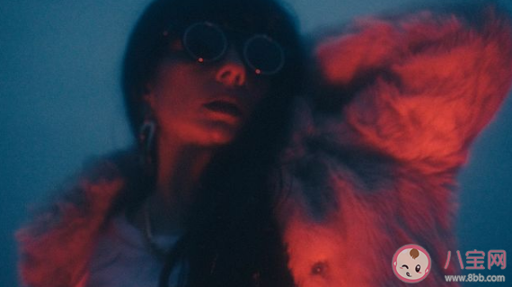 女人應(yīng)該怎么撩中年男人 和中年男人戀愛的小技巧