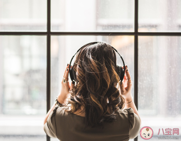 孩子多大能戴耳機 孩子戴耳機注意事項