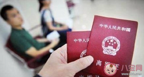 武漢近六成申請離婚夫妻放棄登記是什么原因 影響婚姻最重要的因素是什么 武漢近六成申請離婚夫妻放棄登記是什么原因 影響婚姻最重要的因素是什么