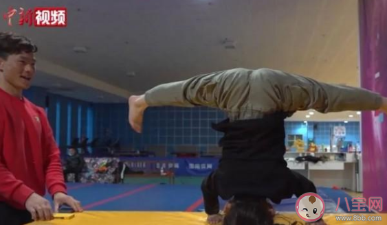 7歲女孩擁有腹肌怎么回事 孩子從小運(yùn)動的好處