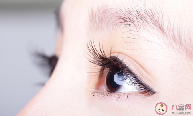 涂什么東西可以讓寶寶的睫毛長得更長 睫毛長短和什么有關