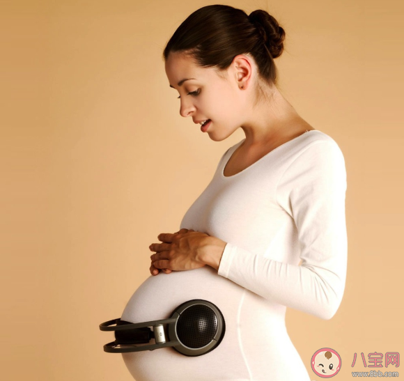 寶寶能記得胎兒時期聽到的音樂嗎 懷孕幾個月音樂胎教比較好