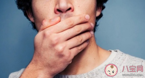 午睡起來口干舌燥是什么原因 睡覺口干舌燥怎么辦