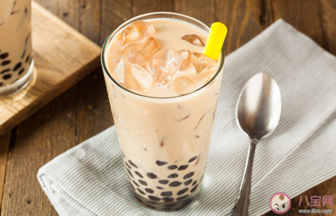寶寶幾歲可以喝奶茶 小孩喝奶茶對身體有什么壞處 寶寶幾歲可以喝奶茶 小孩喝奶茶對身體有什么壞處