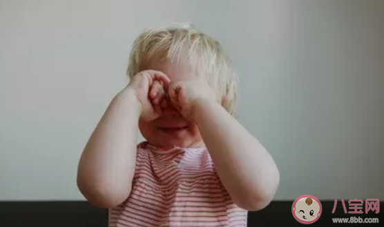 新生兒晚上哭的十大原因排行 寶寶喜歡晚上哭怎么回事 新生兒晚上哭的十大原因排行 寶寶喜歡晚上哭怎么回事