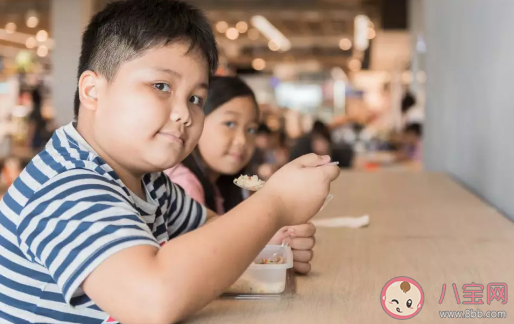 孩子生長期有哪些謠言 如何幫助孩子長高