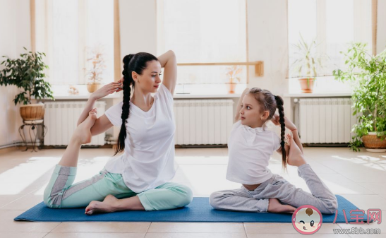 寶寶愛摳肚臍眼怎么辦 如何正確護理 寶寶愛摳肚臍眼怎么辦 如何正確護理