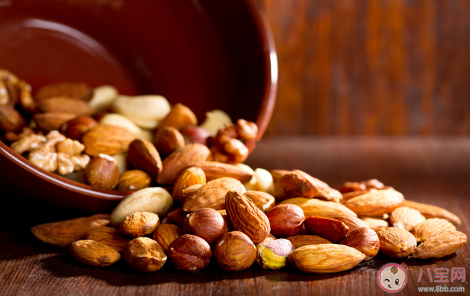 1-3歲這些食物孩子盡量少吃 1~3歲要控制吃的食物