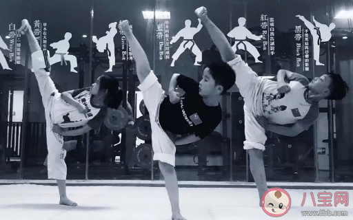 孩子學跆拳道怕疼怎么辦 讓孩子堅持練跆拳道的原因