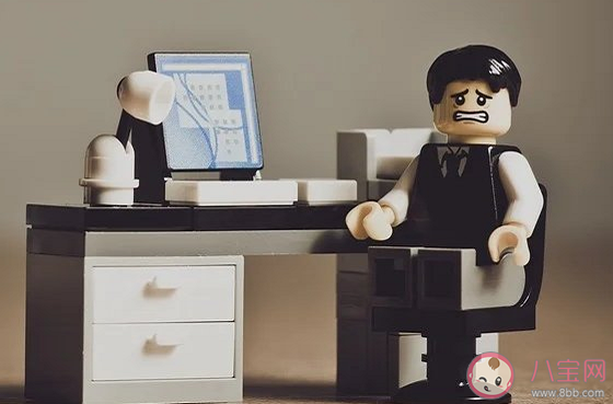 職場中遇到找關系如何處理 能力和關系哪個重要