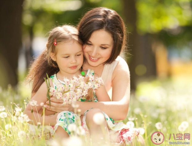 嬌養(yǎng)vs放養(yǎng)哪個更適合寶寶 如何做到嬌養(yǎng)放養(yǎng)相結(jié)合