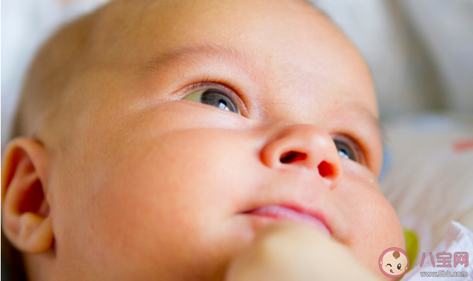 寶寶黃疸曬黑了可以再白回來嗎 黃疸曬太陽曬什么部位好