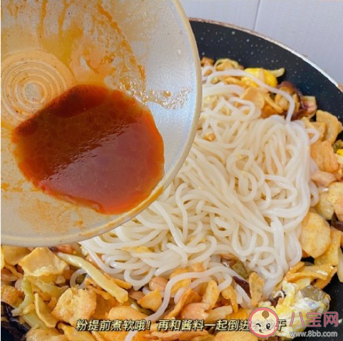 炒螺螄粉包子怎么做 螺螄粉包子食譜 炒螺螄粉包子怎么做 螺螄粉包子食譜