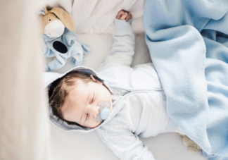 為什么孩子總是踢被子 孩子總是踢被子有什么應(yīng)對小妙招