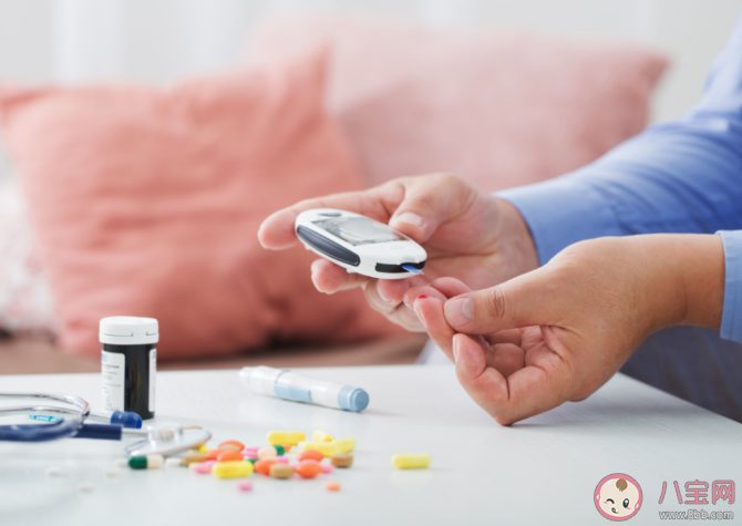 喝酒會引起低血糖嗎 糖尿病患者喝酒有什么后果危害