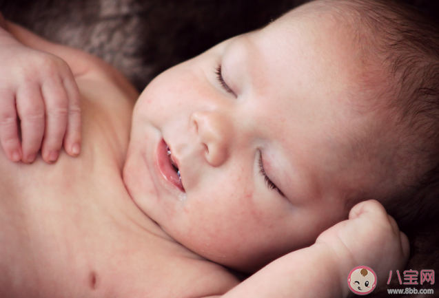 寶寶鼻塞流鼻涕能不能吃藥 嬰兒感冒流鼻涕鼻塞怎么辦