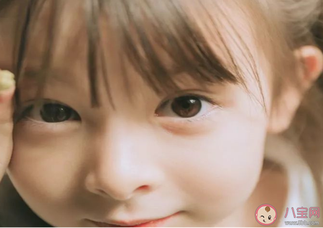 孩子多大外貌會定型 怎么判斷孩子顏值高低