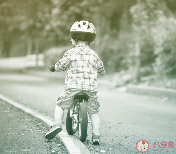 孩子不敢騎自行車怎么辦 孩子學騎自行車要點