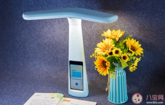 護眼燈真的能防控近視嗎 買護眼燈要看哪些參數