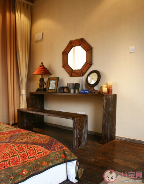 臥室鏡子不能正對著床嗎 梳妝臺鏡子放在臥室哪里最合適