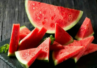 怎樣挑到營養好吃的西瓜 營養專家教你怎樣聰明吃瓜