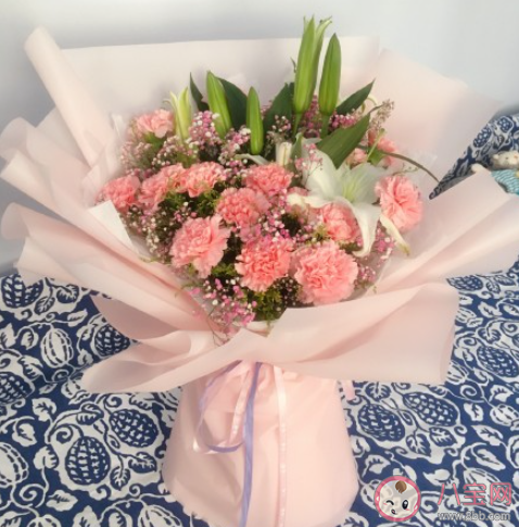 初為人母的第一個母親節(jié)語句 初為人母過母親節(jié)的朋友圈說說 初為人母的第一個母親節(jié)語句 初為人母過母親節(jié)的朋友圈說說