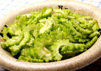 夏季適合吃的食物有哪些 夏天養生食療方