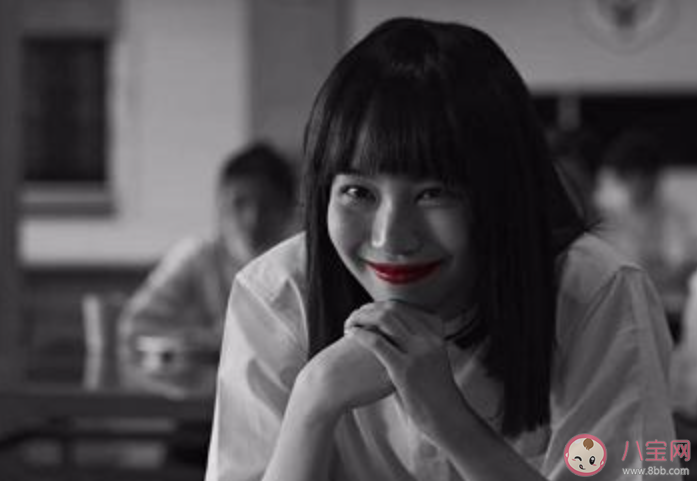 《禁忌女孩2》第六集黑白畫在傳達什么 《禁忌女孩》為什么火爆了