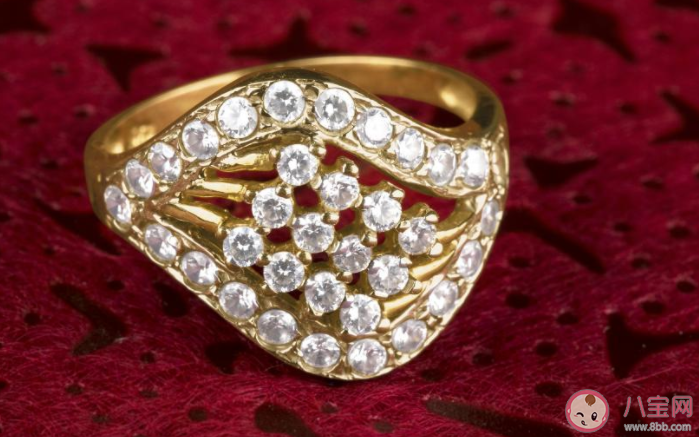 有這七個跡象表明選擇與他結婚值得 具體是哪些跡象呢