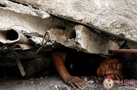 汶川地震中陳堅的故事是怎樣的 汶川地震難以忘記的人和事