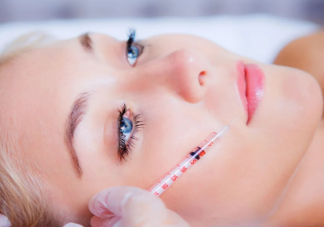 打水光針疼不疼 水光針成分越多效果越好嗎