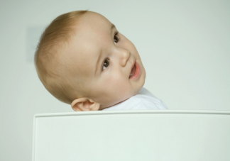 孩子斜頸家長怎么正確干預 斜頸不糾正有什么后果