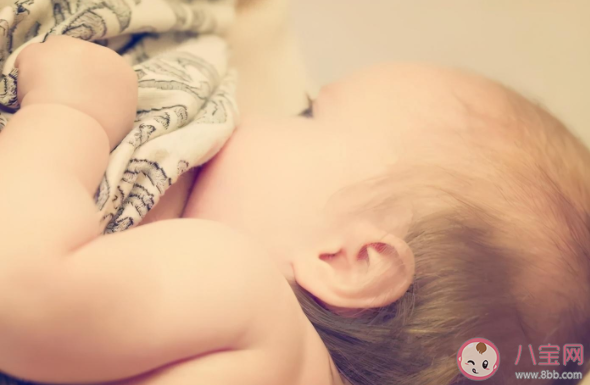 隆胸的乳房可以喂奶嗎 ?做過隆胸手術喂奶要注意什么 隆胸的乳房可以喂奶嗎 ?做過隆胸手術喂奶要注意什么