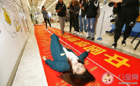 中獎(jiǎng)的錦鯉信小呆稱過得不太好 你還羨慕中獎(jiǎng)1億的信小呆嗎 中獎(jiǎng)的錦鯉信小呆稱過得不太好 你還羨慕中獎(jiǎng)1億的信小呆嗎