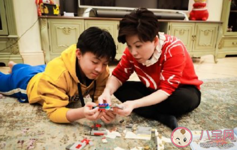 孩子交給爺爺奶奶帶你放心嗎 你會把小孩交給老人帶嗎