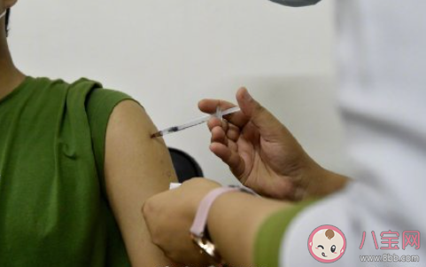 疫苗為什么是打在胳膊沒打在屁股上 在胳膊上接種疫苗的好處是什么 疫苗為什么是打在胳膊沒打在屁股上 在胳膊上接種疫苗的好處是什么